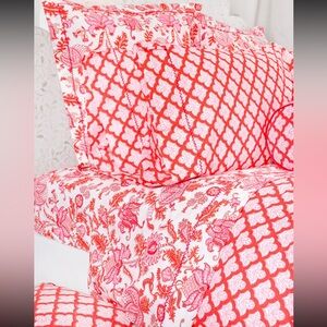 Roller Rabbit Amanda Queen 4-piece Sheet Set Pink/Orange botanical print